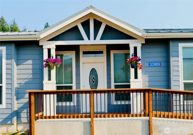Photo 2 of Manufactured home for sale at 33969 Hamilton Cemetary Rd, Sedro Woolley, WA 98284 | MLS# NWM2569071 | Listing updated on 2026-09-23