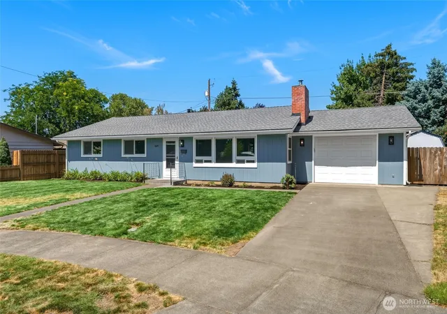 Photo 3 of Single family home for sale at 1825 Leonard Dr, Walla Walla, WA 99362 | MLS# NWM2569384 | Listing updated on 2026-09-17