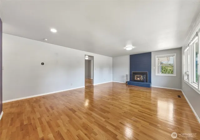 Photo 3 of Single family home for sale at 1825 Leonard Dr, Walla Walla, WA 99362 | MLS# NWM2569384 | Listing updated on 2026-09-17