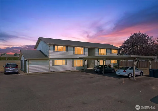 Multi family home for sale at 203 Farrelly St, Enumclaw, WA 98022 | MLS# NWM2569440