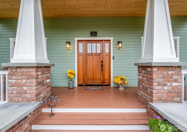 Photo 2 of Single family home for sale at 101 Tibbets View Ln, Cashmere, WA 98815 | MLS# NWM2569838 | Listing updated on 2026-10-01