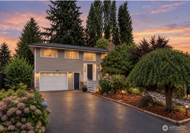 Photo 1 of Single family home for sale at 20023 6th Ave S, Des Moines, WA 98198 | MLS# NWM2570226 | Listing updated on 2026-10-01