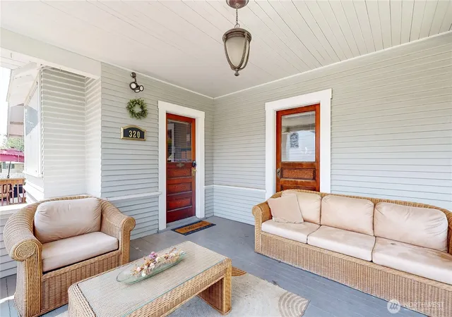 Photo 2 of Single family home for sale at 320 Juniper St, Walla Walla, WA 99362 | MLS# NWM2570256 | Listing updated on 2026-09-16