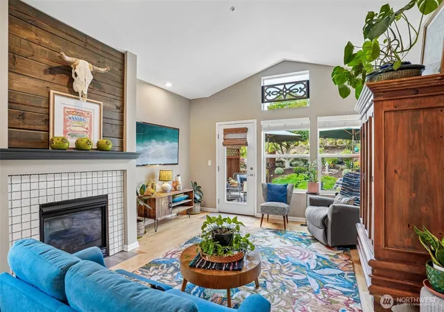 Photo 3 of Townhouse for sale at 6547 Lindsay Ave SE #A, Auburn, WA 98092 | MLS# NWM2570420 | Listing updated on 2026-09-24