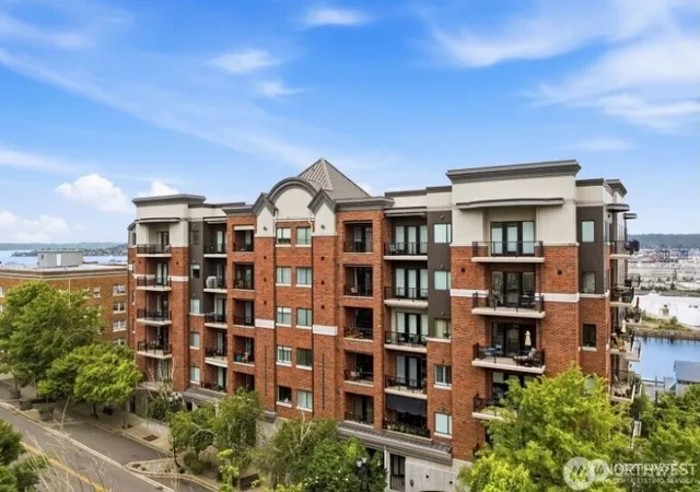 Photo 2 of Condo for sale at 505 Broadway #704, Tacoma, WA 98402 | MLS# NWM2570455 | Listing updated on 2026-09-17