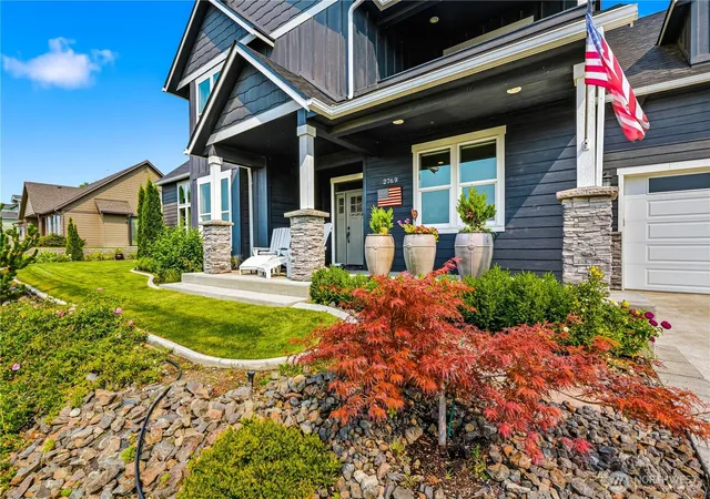 Photo 2 of Single family home for sale at 2769 Se Falcon View Dr, East Wenatchee, WA 98802 | MLS# NWM2570734 | Listing updated on 2026-09-16