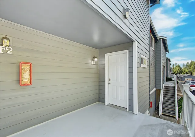 Photo 2 of Townhouse for sale at 3939 10th Street Se #F-3, Puyallup, WA 98374 | MLS# NWM2570767 | Listing updated on 2026-09-17