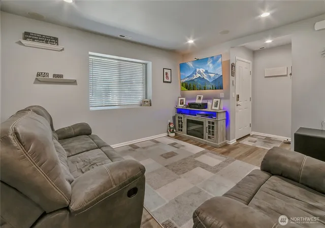 Photo 4 of Single family home for sale at 5715 Vermont Ave Se, Lacey, WA 98513 | MLS# NWM2570775 | Listing updated on 2026-09-17