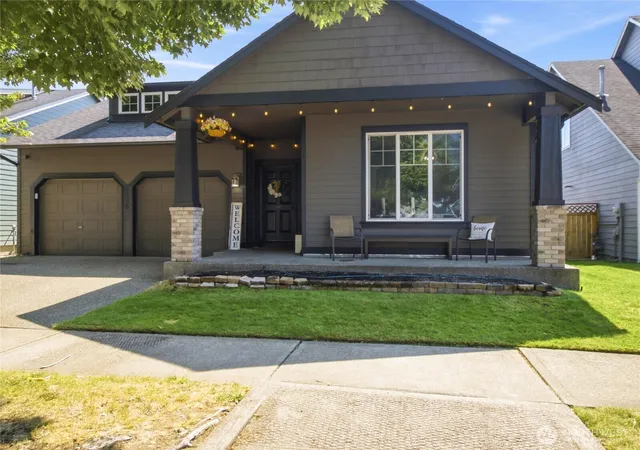 Photo 1 of Single family home for sale at 7253 Radius Loop Se, Lacey, WA 98513 | MLS# NWM2571020 | Listing updated on 2026-09-16
