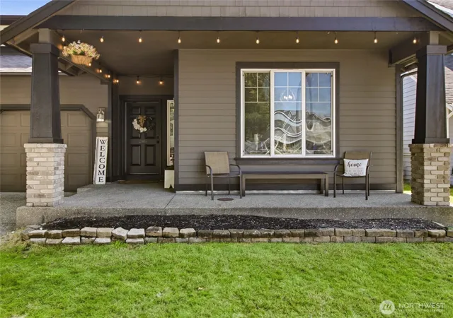 Photo 2 of Single family home for sale at 7253 Radius Loop Se, Lacey, WA 98513 | MLS# NWM2571020 | Listing updated on 2026-09-16