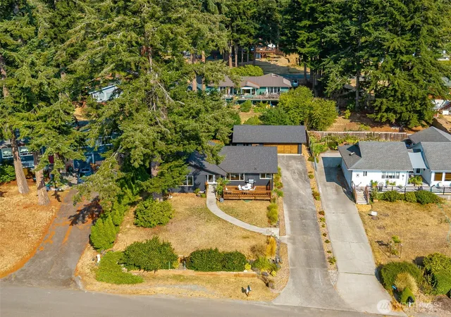 Photo 3 of Sale Pending at 5959 Sundown Ln, Freeland, WA 98249 | MLS# NWM2571030 | Listing updated on 2026-09-18