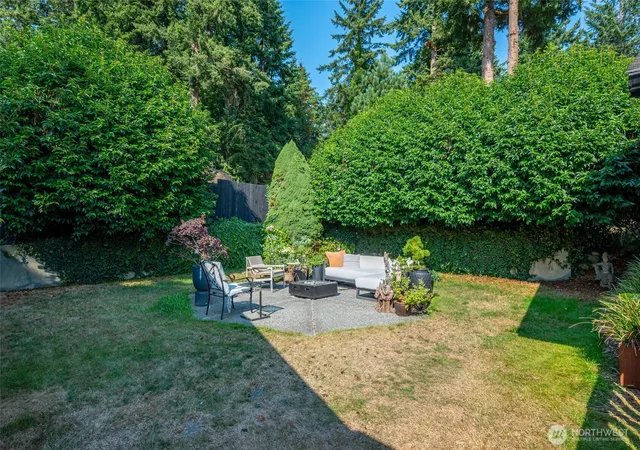 Photo 4 of Sale Pending at 5959 Sundown Ln, Freeland, WA 98249 | MLS# NWM2571030 | Listing updated on 2026-09-18