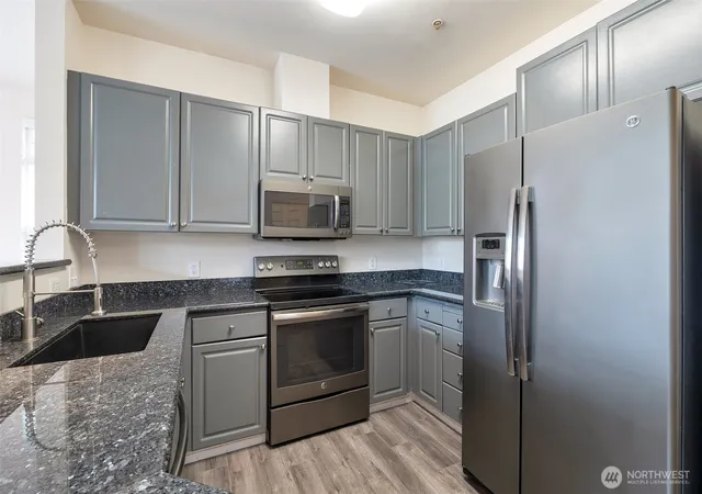Photo 3 of Townhouse for sale at 17656 134th Lane SE #F17656, Renton, WA 98058 | MLS# NWM2571109 | Listing updated on 2026-09-17