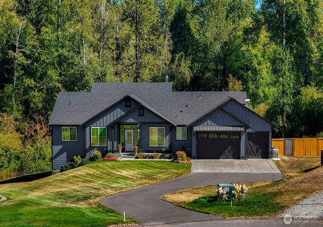 Photo 1 of Single family home for sale at 417 274th St Ne, Arlington, WA 98223 | MLS# NWM2571127 | Listing updated on 2026-09-17