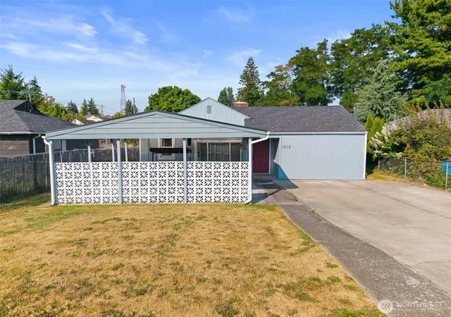 Photo 1 of Single family home for sale at 1818 S Hosmer St, Tacoma, WA 98405 | MLS# NWM2571167 | Listing updated on 2026-09-25