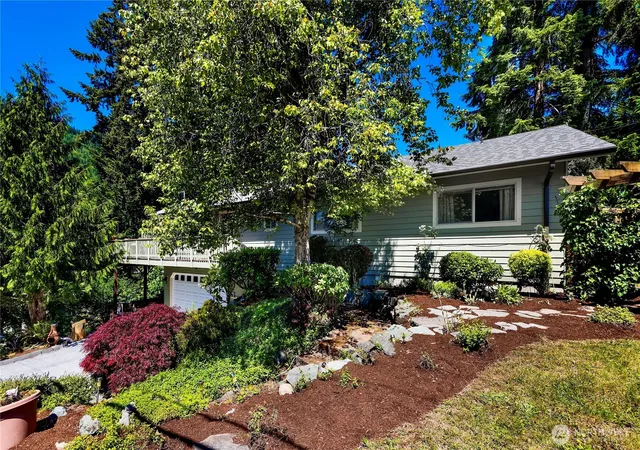 Single family home for sale at 3046 Glenhaven Dr, Sedro Woolley, WA 98284 | MLS# NWM2571209