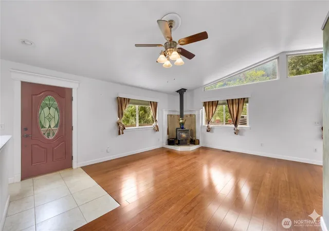 Photo 3 of Single family home for sale at 3046 Glenhaven Dr, Sedro Woolley, WA 98284 | MLS# NWM2571209 | Listing updated on 2026-09-30