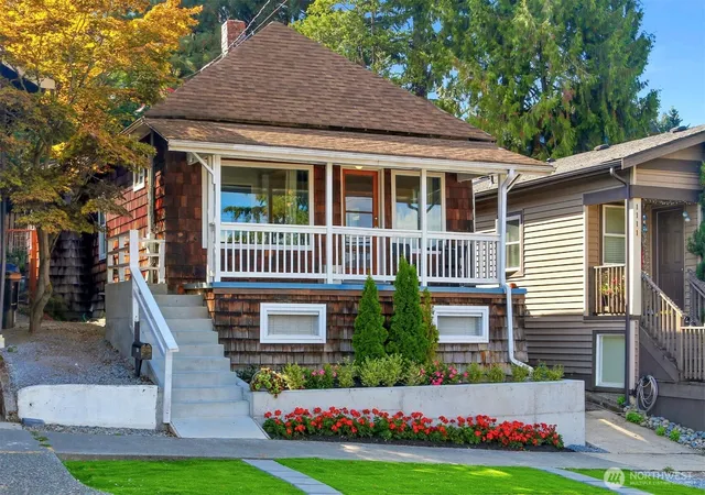 Photo 1 of Single family home for sale at 1113 33rd Ave S, Seattle, WA 98144 | MLS# NWM2571560 | Listing updated on 2026-09-30