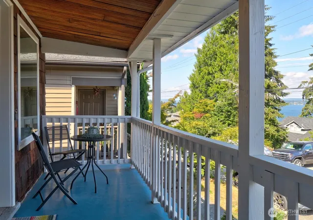 Photo 2 of Single family home for sale at 1113 33rd Ave S, Seattle, WA 98144 | MLS# NWM2571560 | Listing updated on 2026-09-30