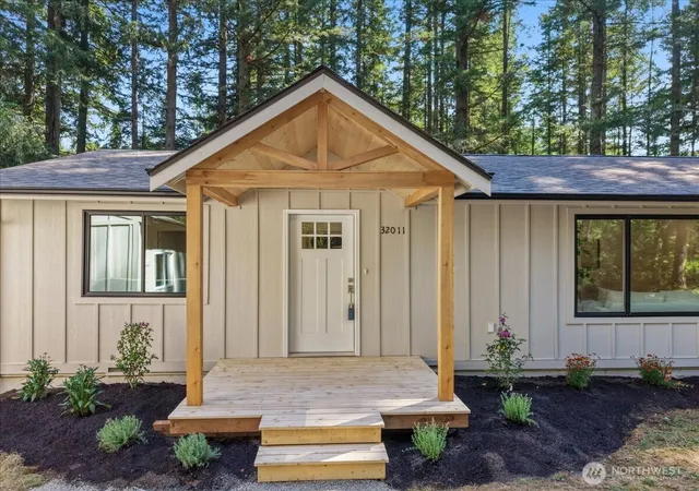 Photo 3 of Single family home for sale at 32011 Se 268th Street, Ravensdale, WA 98051 | MLS# NWM2571799 | Listing updated on 2026-10-03