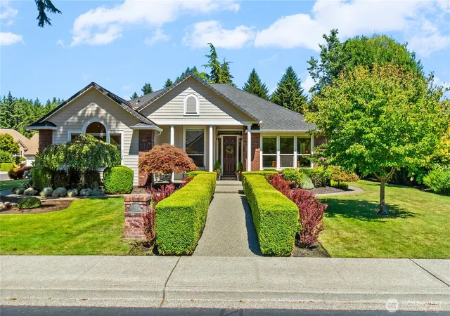 Photo 3 of Single family home for sale at 6024 Troon Ln Se, Olympia, WA 98501 | MLS# NWM2571844 | Listing updated on 2026-09-17