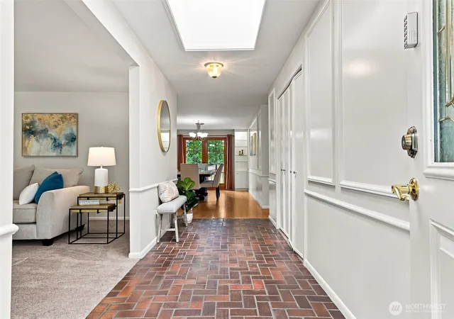 Photo 3 of Single family home for sale at 8205 Amber Dr Sw, Lakewood, WA 98498 | MLS# NWM2571918 | Listing updated on 2026-09-30