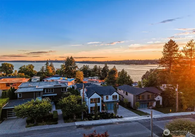 Photo 2 of Single family home for sale at 615 & 617 13th Ave W, Kirkland, WA 98033 | MLS# NWM2571973 | Listing updated on 2026-09-29