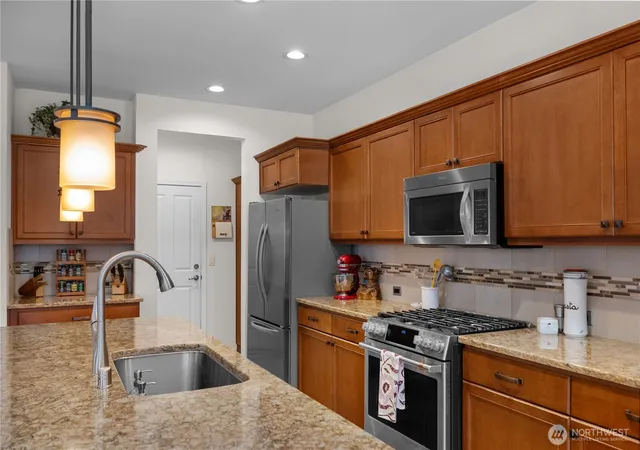 Photo 4 of Single family home for sale at 5023 Orcas St Ne, Lacey, WA 98516 | MLS# NWM2572405 | Listing updated on 2026-09-30