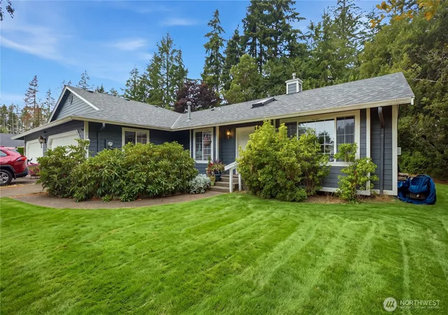 Photo 3 of House for sale at 3801 124Th St Nw, Gig Harbor, WA 98332 | MLS# NWM2572790 | Listing updated on 2026-09-17