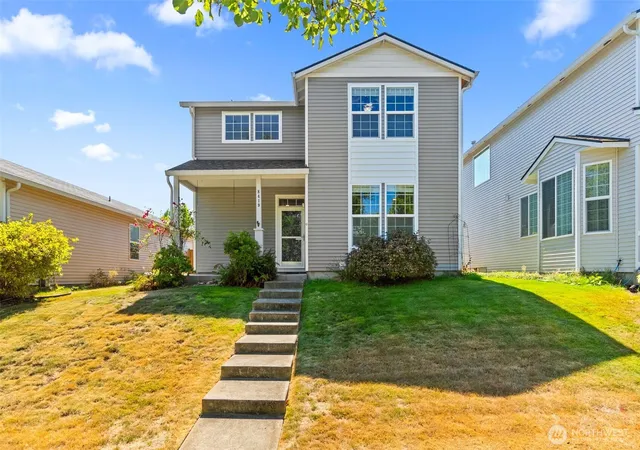 Photo 3 of Single family home for sale at 8419 15th Ave Se, Olympia, WA 98513 | MLS# NWM2572853 | Listing updated on 2026-10-23