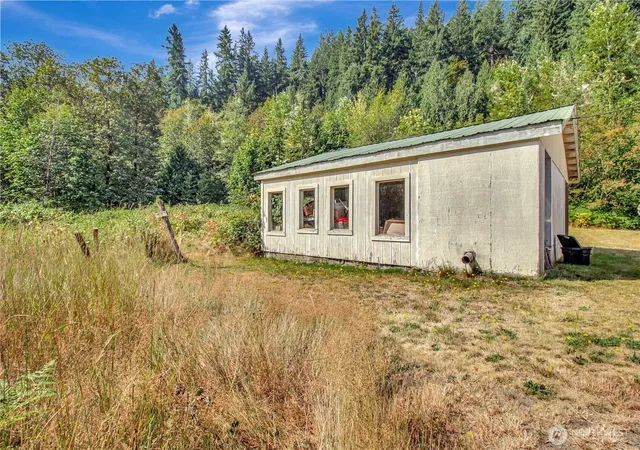 Photo 3 of Single family home for sale at 26429 469th Avenue Ne, Darrington, WA 98241 | MLS# NWM2572958 | Listing updated on 2026-09-30
