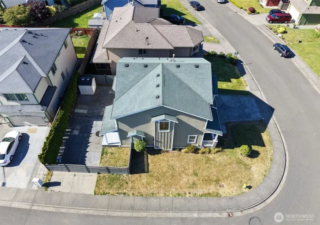 Photo 4 of Single family home for sale at 2650 Glenmore Street, Ferndale, WA 98248 | MLS# NWM2572962 | Listing updated on 2026-09-23