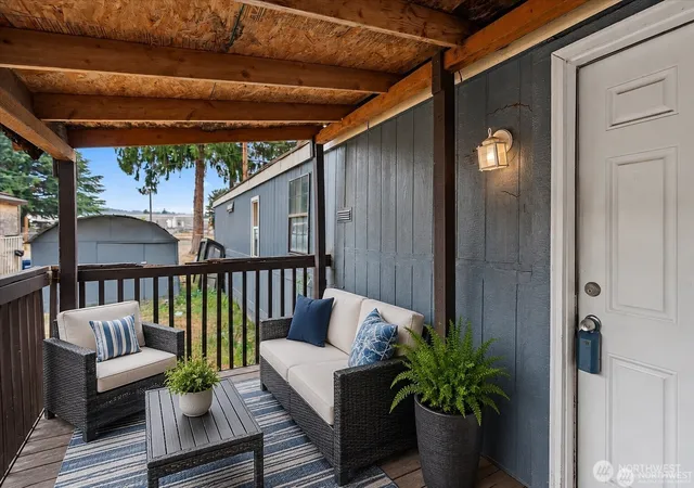Photo 3 of Manufactured home for sale at 2304 A St #84, Auburn, WA 98002 | MLS# NWM2573028 | Listing updated on 2026-09-21