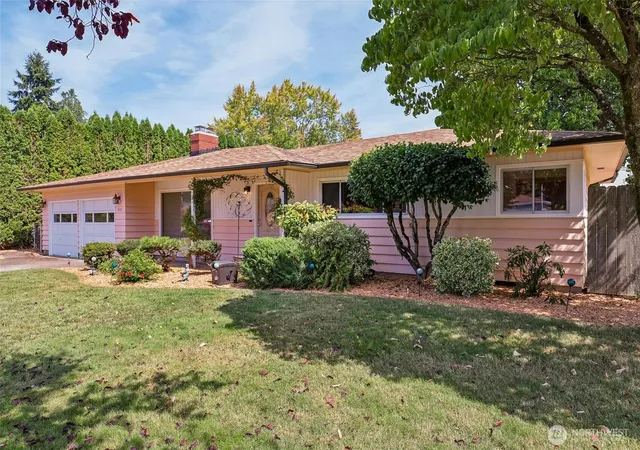 Photo 2 of Sale Pending at 413 Little Rock Wy, Vancouver, WA 98664 | MLS# NWM2573237 | Listing updated on 2026-09-30