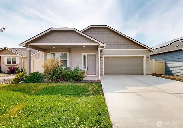 Photo 1 of Single family home for sale at 1451 Pat Ave, Walla Walla, WA 99362 | MLS# NWM2573345 | Listing updated on 2026-09-21
