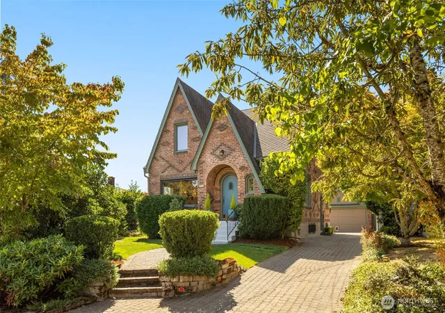 Photo 1 of Single family home for sale at 7965 Seward Ave S, Seattle, WA 98118 | MLS# NWM2573450 | Listing updated on 2026-10-03