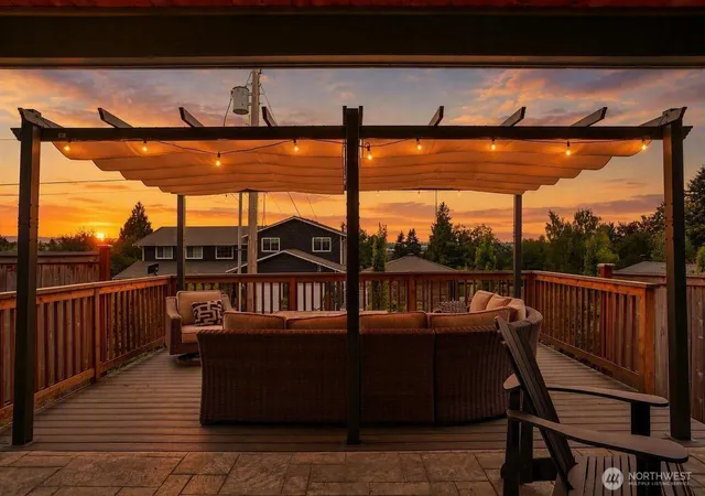 Photo 3 of Single family home for sale at 806 76Th Dr Se, Lake Stevens, WA 98258 | MLS# NWM2573561 | Listing updated on 2026-10-03