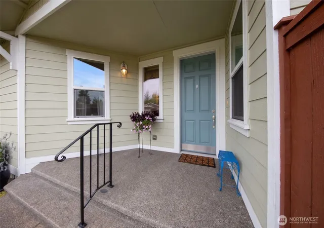 Photo 3 of Single family home for sale at 8442 Bainbridge Loop Ne, Lacey, WA 98516 | MLS# NWM2573596 | Listing updated on 2026-10-01