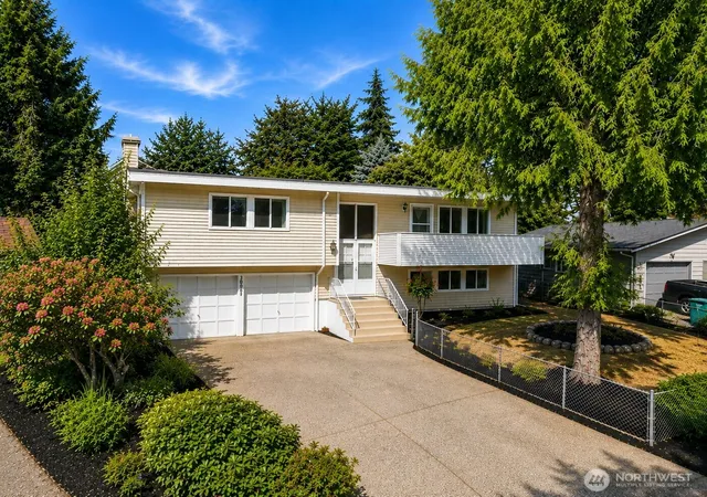 Photo 2 of Single family home for sale at 30209 21st Ave S, Federal Way, WA 98003 | MLS# NWM2573645 | Listing updated on 2026-09-18