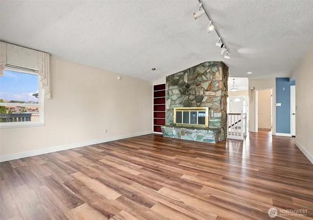 Photo 4 of Single family home for sale at 440 Snowmass Ln, Yakima, WA 98908 | MLS# NWM2573781 | Listing updated on 2026-10-02