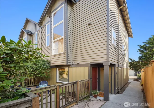 Photo 1 of Townhouse for sale at 2609 Nw 57th St #C, Seattle, WA 98107 | MLS# NWM2573945 | Listing updated on 2026-09-26