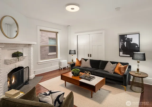 Photo 3 of Condo for sale at 129 Warren Ave N #G, Seattle, WA 98109 | MLS# NWM2574079 | Listing updated on 2026-09-17