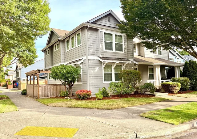 Photo 3 of Single family home for sale at 7010 Inlay St Se, Lacey, WA 98513 | MLS# NWM2574083 | Listing updated on 2026-09-23