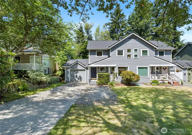 Photo 2 of Townhouse for sale at 4170 244th Pl Se, Sammamish, WA 98029 | MLS# NWM2574091 | Listing updated on 2026-09-17