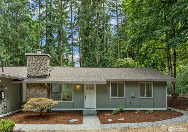 Photo 3 of Single family home for sale at 15515 184th Pl Ne, Woodinville, WA 98072 | MLS# NWM2574241 | Listing updated on 2026-09-30
