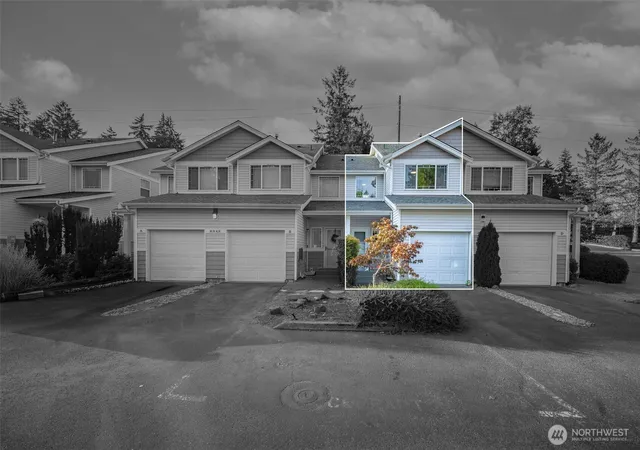 Photo 2 of Condo for sale at 6948 47th Lane Se #C, Olympia, WA 98513 | MLS# NWM2574311 | Listing updated on 2026-09-25