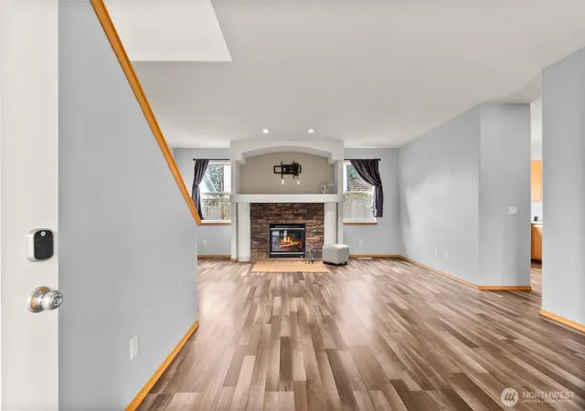 Photo 2 of Single family home for sale at 3129 Horse Haven St Se, Olympia, WA 98501 | MLS# NWM2574392 | Listing updated on 2026-09-30