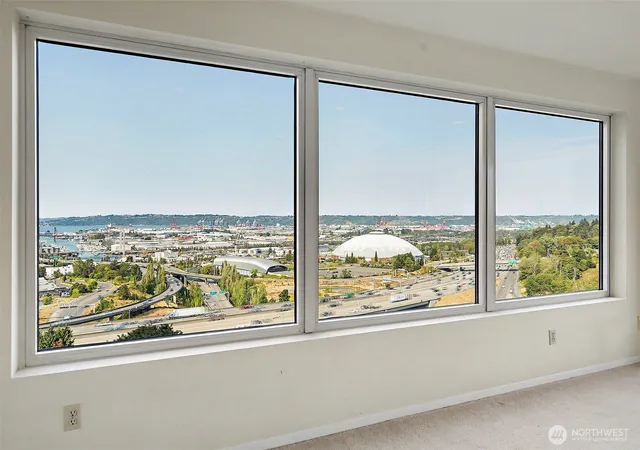 Photo 2 of Sale Pending at 3201 Pacific Ave #808, Tacoma, WA 98418 | MLS# NWM2574515 | Listing updated on 2026-09-22