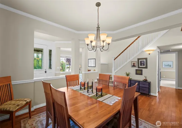 Photo 3 of Single family home for sale at 4818 Ne 1st St, Renton, WA 98059 | MLS# NWM2574742 | Listing updated on 2026-09-29