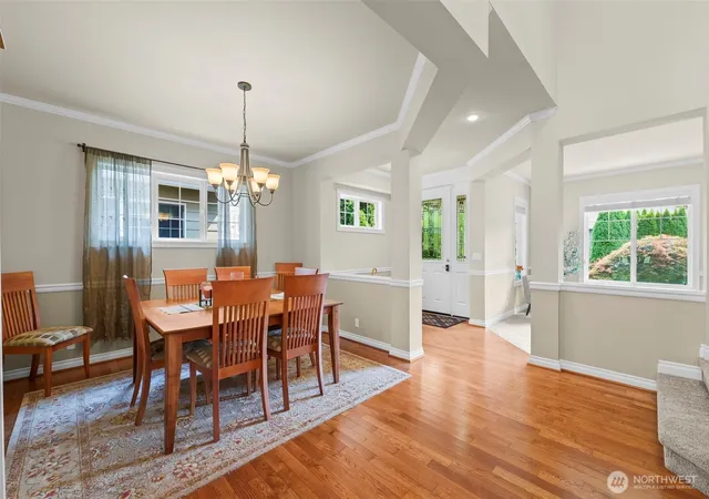 Photo 3 of Single family home for sale at 4818 Ne 1St St, Renton, WA 98059 | MLS# NWM2574742 | Listing updated on 2026-09-29
